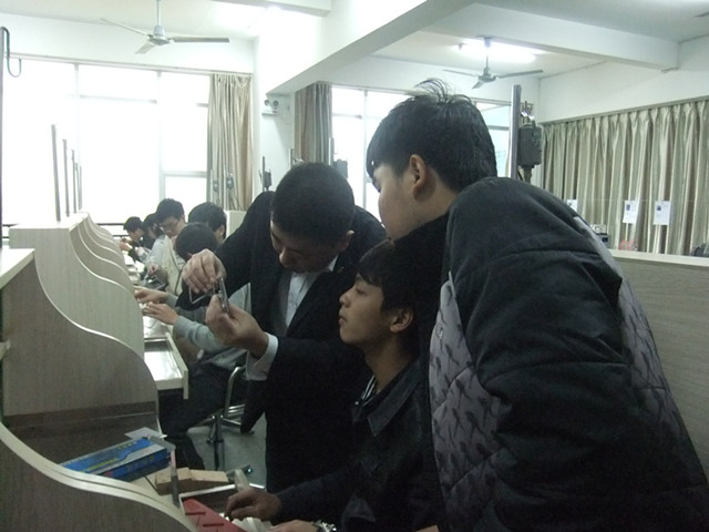 珠寶專業(yè)實(shí)訓(xùn)課程開啟工學(xué)結(jié)合新篇章，初步成效顯著